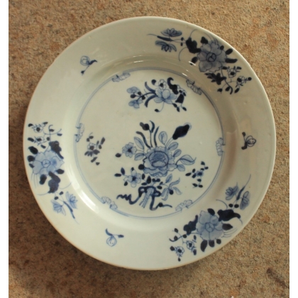 Assiette en porcelaine chinoise bleu et blanc
