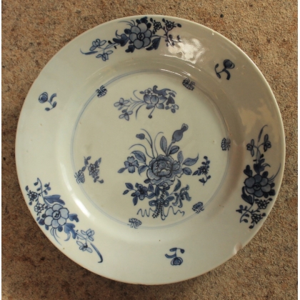 Assiette en porcelaine chinoise bleu et blanc