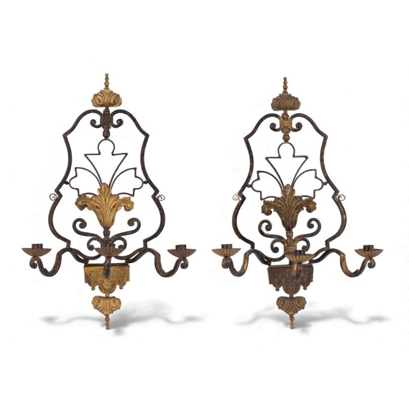 Paire d'appliques à trois lumières style Régence