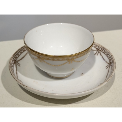 Bol et sous-tasse en porcelaine de Nyon