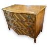 Cómoda de estilo Luis XV de Vaud con 3 cajones. En  Moinat SA  - Antigüedades y decoración