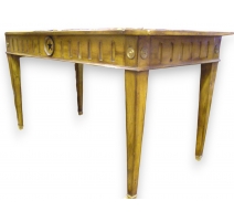 Bureau style Louis XVI en noyer