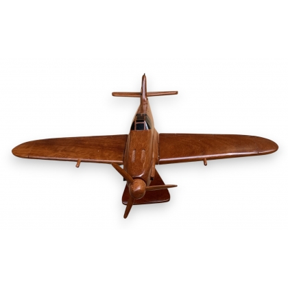 Messerschmitt BF 109 en bois sculpté