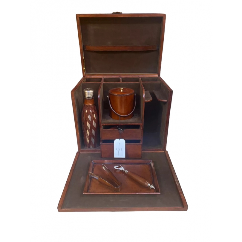 Portable cognac-coloured leather bar