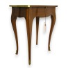  Petite table style Louis XV en acajou sur  Moinat SA  - Antiquités décoration