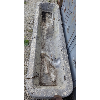 Rectangular fountain made of Jura stone from Moinat SA – Antiques and home décor