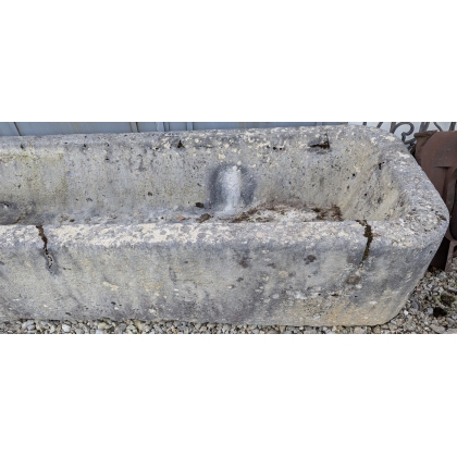 Rectangular fountain made of Jura stone from Moinat SA – Antiques and home décor