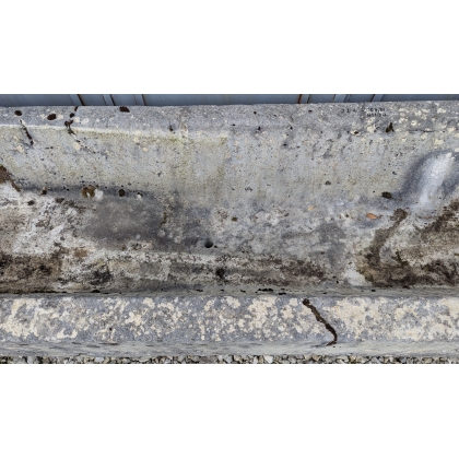 Rectangular fountain made of Jura stone from Moinat SA – Antiques and home décor