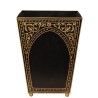 Square plant pot made of sheet metal with a gold-coloured finish