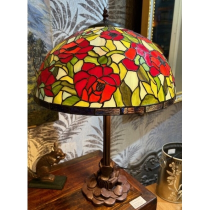 Lampe style Tiffany, décor coquelicots