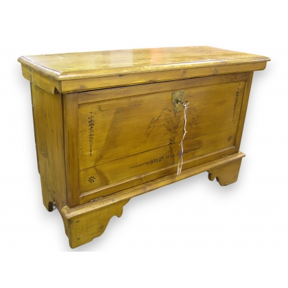Antique pine sideboard with decorative elements by Moinat SA – Antiques and home décor