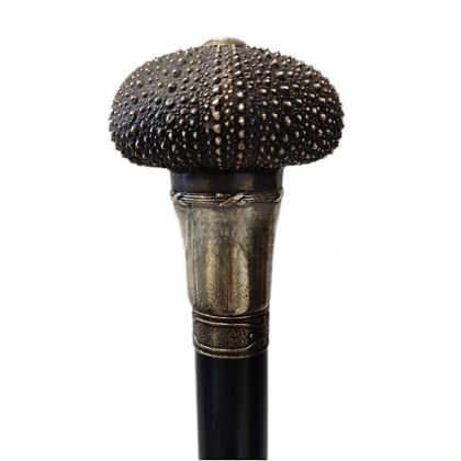 Walking stick with a black ‘Sea Urchin’ knob