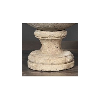 Round stone plinth – large