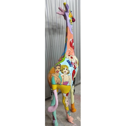 Girafe en résine décor Pop Art