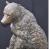 Bronze \"Ours brun assis sur un rocher\"