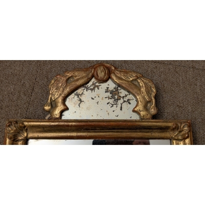 Miroir rectangulaire avec fronton