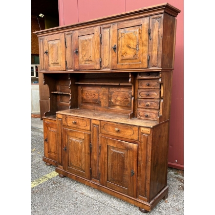 Buffet daté 1774
