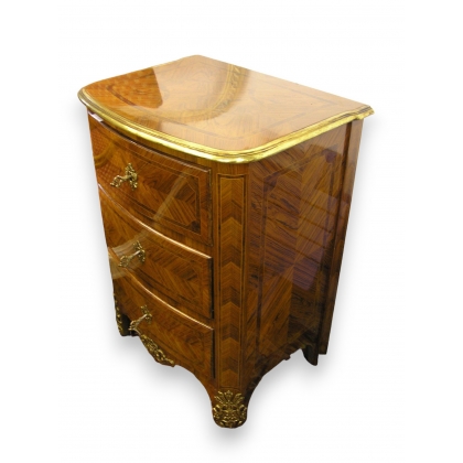  Petite commode style Louis XIV avec sur  Moinat SA  - Antiquités décoration