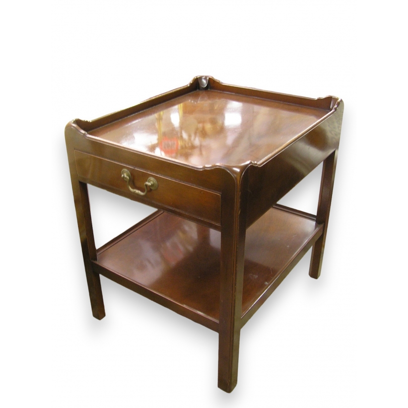  Table bout de canapé en acajou avec 1 sur  Moinat SA  - Antiquités décoration