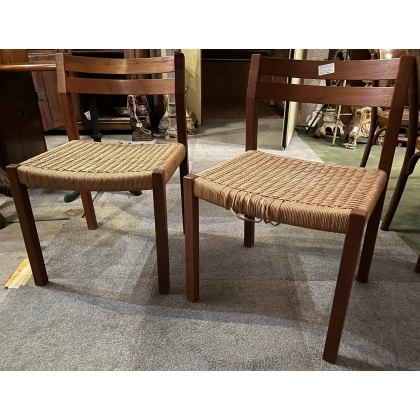 Paire de chaises 401 danoises en teck MØLLER