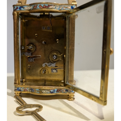 Pendule de carrosse cloisonée