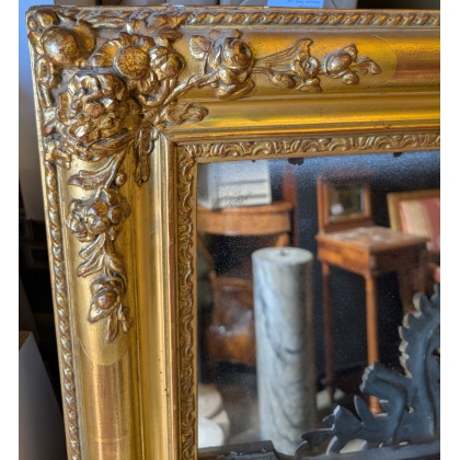 Miroir Louis XVI rectangulaire doré