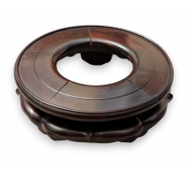 Socle chinois en bois sculpté