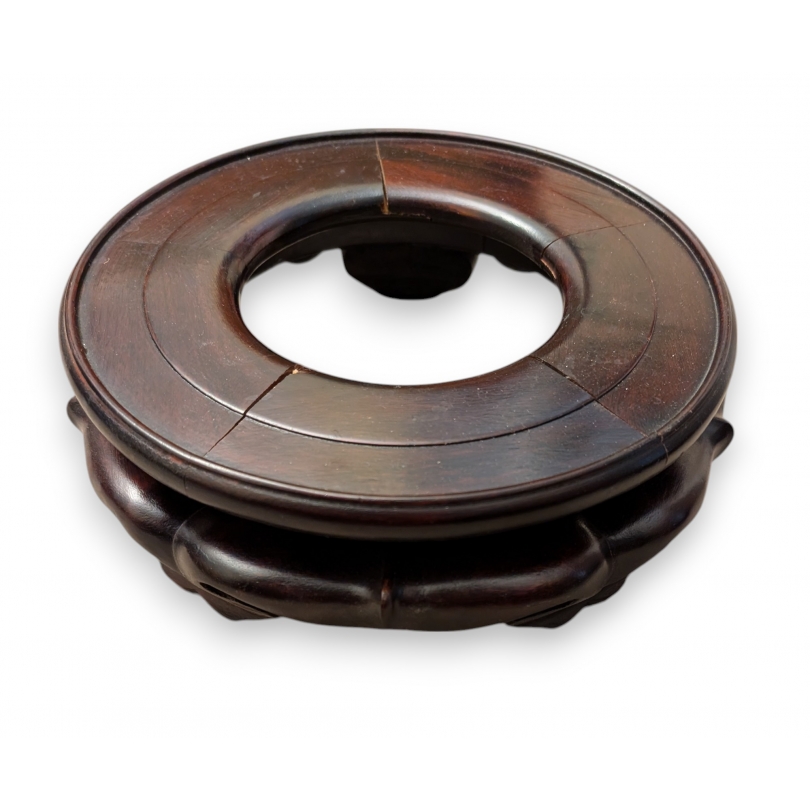 Socle chinois en bois sculpté