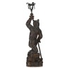 Ours en bois sculpté tenant une canne