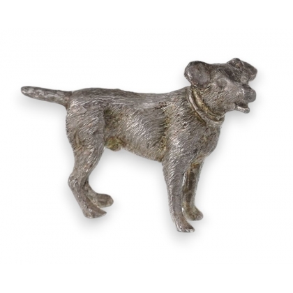 Chien en argent par S.M.D. Castings