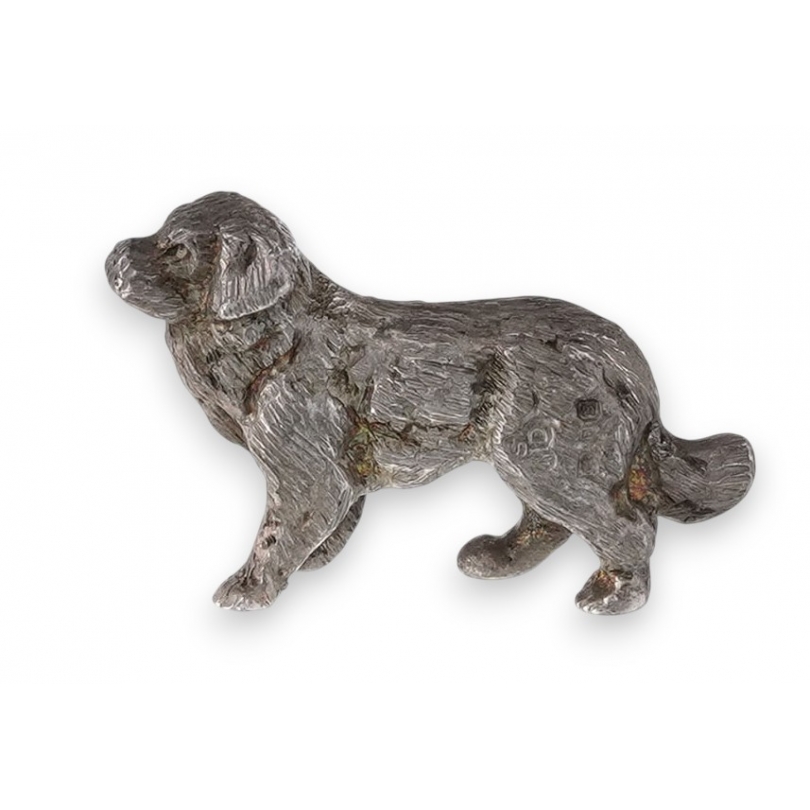 Chien en argent par S.M.D. Castings