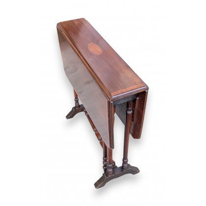 Table d\'appoint à abattants en acajou marqueté