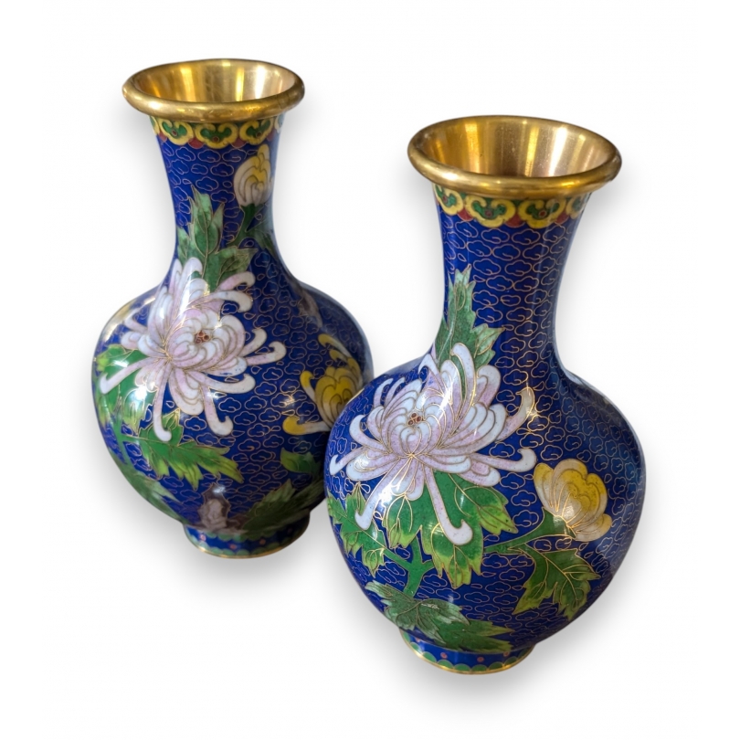 Paire de vases en bronze cloisonné Fleurs