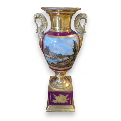 Vase \"Vue du Pont Royal\" en porcelaine de Paris