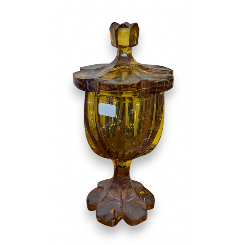 Verre couvert en cristal taillé jaune