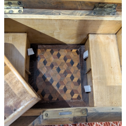 Coffret en bois marqueté