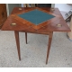 Table à jeu mouchoir marquetée