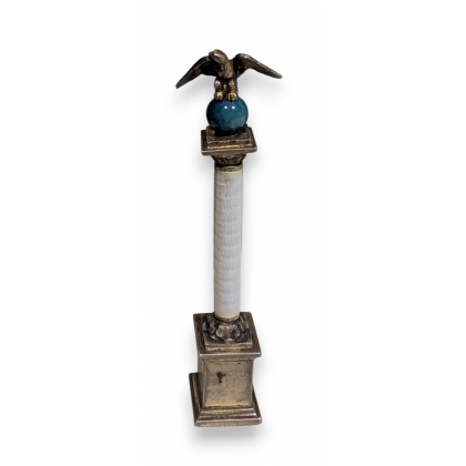 Sceau en argent Colonne surmontée d'un aigle