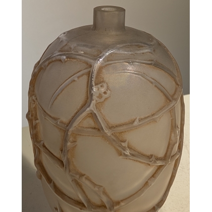 Vase "Eglantines" signé R. LALIQUE