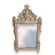 Miroir style Louis XVI doré, fronton urne