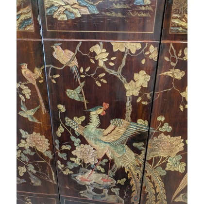 Chinese lacquered screen depicting a temple scene