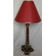 Lampe, pied porcelaine coloris bordeaux