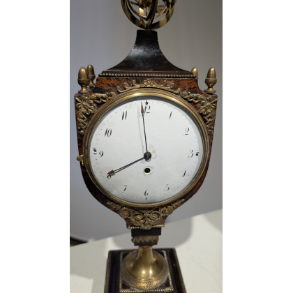 Empire-style wooden and bronze vase clock