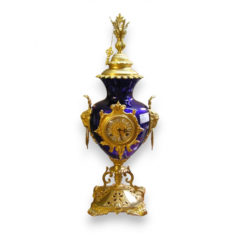 Blue crystal and gilded bronze clock at  Moinat SA  - Antiques and home décor