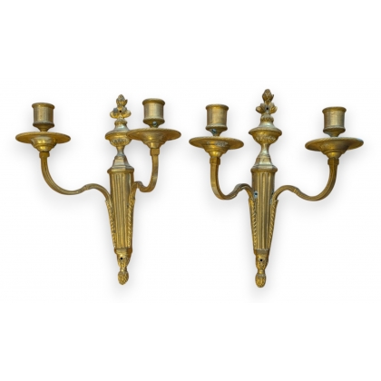 Pair of Louis XVI-style bronze wall lights