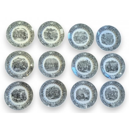 Suite de 12 assiettes \"Napoléon\" de Sarreguemines