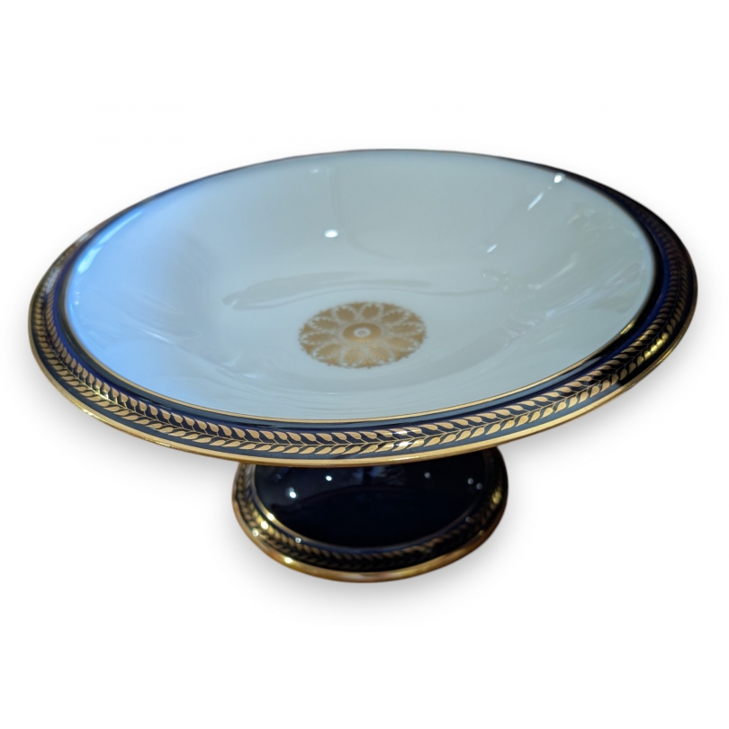 Coupe sur piédouche en porcelaine de Sèvres