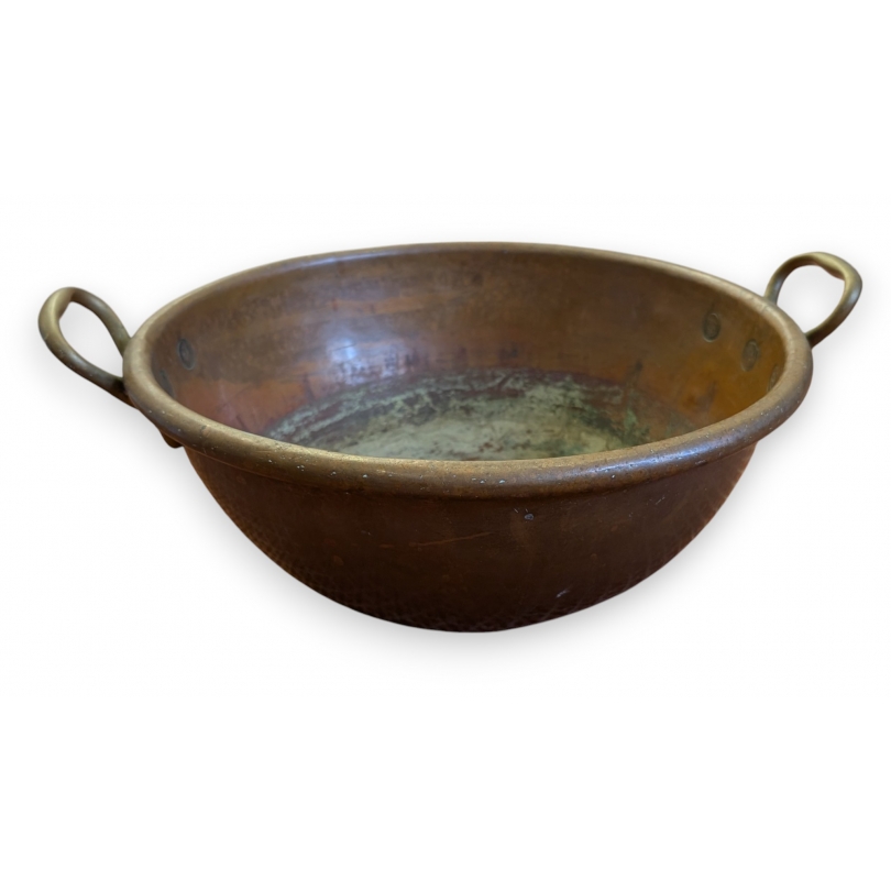 Bassine en cuivre, anses en laiton