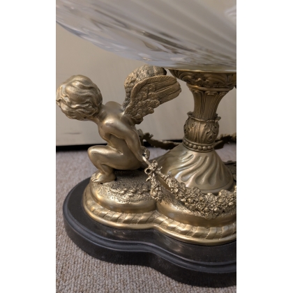 Coupe ovale en cristal sur deux anges en bronze