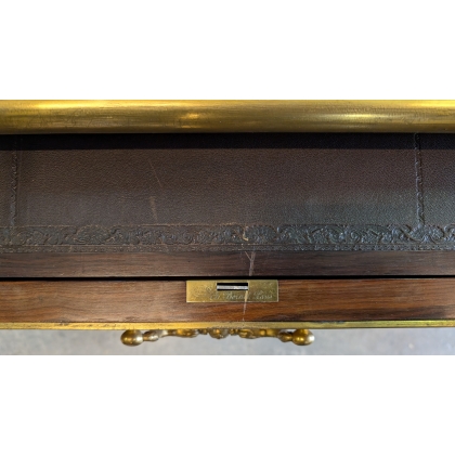 Bureau plat style Louis XV signé BERNEL